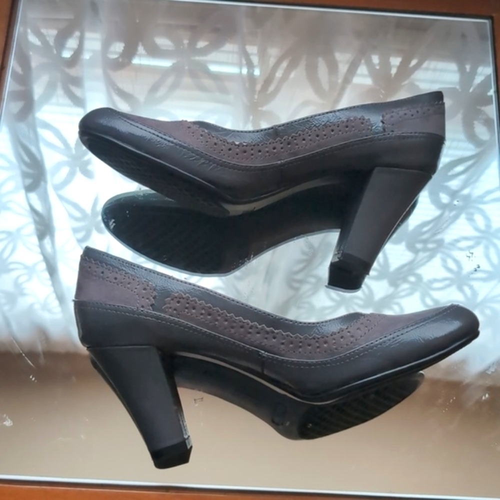 AEROSOLES Women's Size 8M Gray Classic High Heel Round Toe Heels - Picture 10 of 13